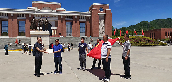 D6B671553FEE8CE200741BC81C69686C.jpg D6B671553FEE8CE200741BC81C69686C.jpg